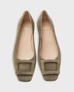 Buckle Shoe