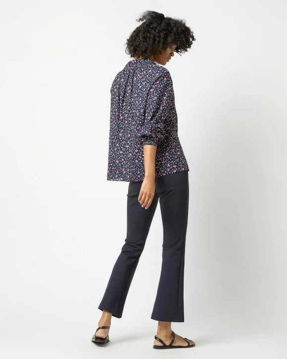 Button-Front Kamille Blouse