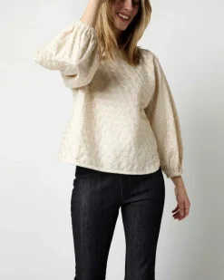 Elora Volume Top
