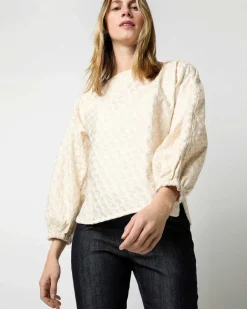 Elora Volume Top