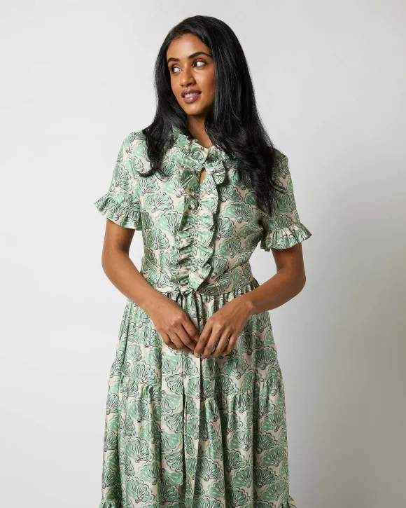 Long & Sassy Dress