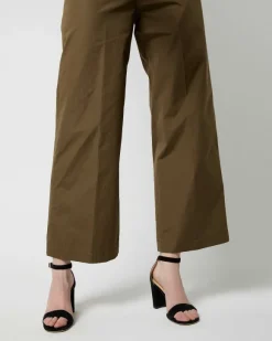 Pull-On Trouser