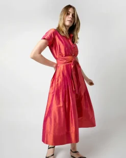 Short-Sleeved Classic Shirtwaist Dress