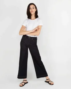 Short-Sleeved Relaxed Tee
